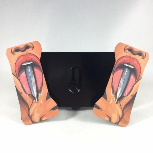 Girl Mouth Plate for Dagger Mod